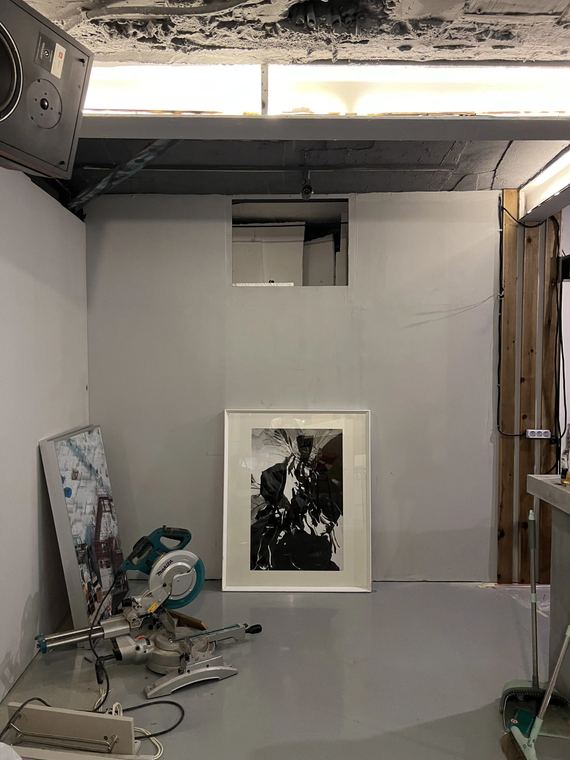 Exhibitions, plate 06